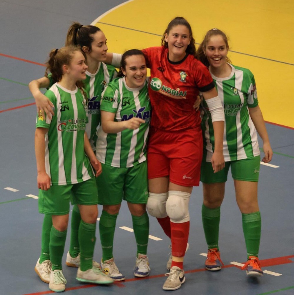 Las Norias CF femenino, campeón de liga, inicia la Copa Federación ganando el derbi (1-5)