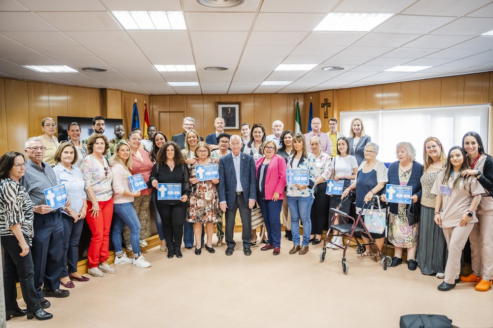 Entrega de premios del concurso de Cruces de Mayo organizado por el Ayuntamiento de Roquetas