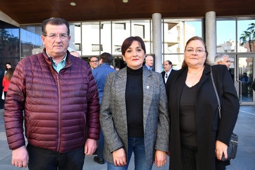 La candidata socialista a la alcaldía ejidense, Maribel Carrión, junto a otros ediles del PSOE de El Ejido