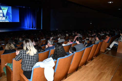 Los asistentes disfrutaron de la presentación de la academia del Poli Ejido FS.