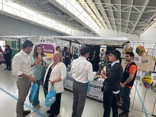 El alcalde de El Ejido, Francisco Góngora, junto a ediles del Consistorio visitaron los stands.