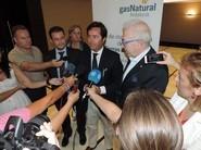 Atendiendo a los medios