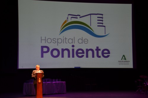 El Hospital de Poniente celebra su 25 aniversario con una gala cargada de emoción y emotividad