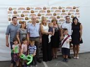 Todas las familias pasaron por el famoso 'photocall' de la empresa
