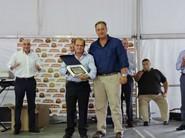 José Francisco Rivera, concejal de Hacienda del Ayuntamiento de El Ejido, también fue uno de los encargados de dar las placas a los agricultores