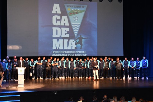 El Poli Ejido CF presenta oficialmente a su academia y equipos senior en una gala cargada de emoción