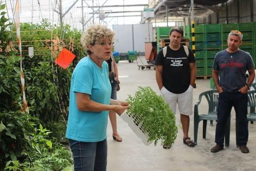 La gerente de Clisol Agro conquistó a todos con su amor por los vegetales.