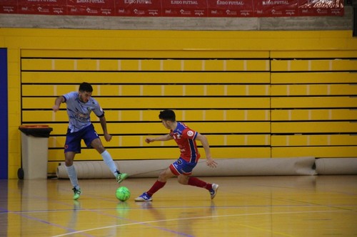 Con el dorsal 7 Nacho Caballero, ala. Esta es su primera temporada en Durán Ejido FS y procede del UMA Antequera.