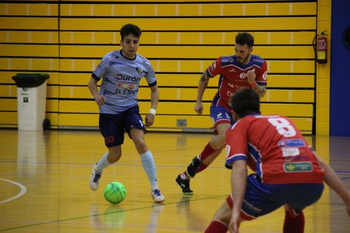 Con el dorsal 11, Nacho Gil, ala. Es su primer año como celeste y procede del Manzanares F.S.