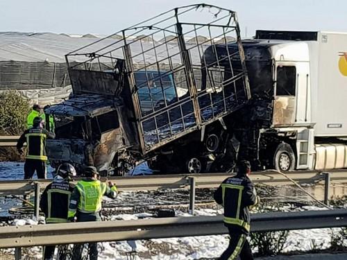 Accidente grave en la A-7, junto a la salida del barrio ejidense de Las Norias