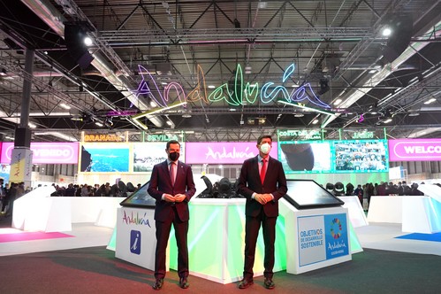 El Poniente almeriense presenta sus posibilidades turísticas en FITUR 2022