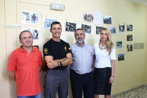 El Centro Asociativo Municipal de El Ejido acoge una muestra fotográfica de la ONGD Bomberos en Acción
