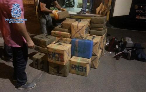 La Policía Nacional intercepta en Almería un convoy de cuatro vehículos con 1.245 kilos de hachís