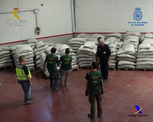 Desmantelado un laboratorio para la extracción del alcaloide de coca y posterior obtención de cocaína
