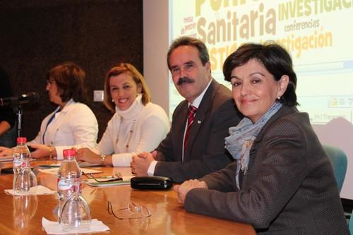 Los profesionales de la Agencia Sanitaria y el Distrito Poniente exponen en unas jornadas su labor investigadora y docente