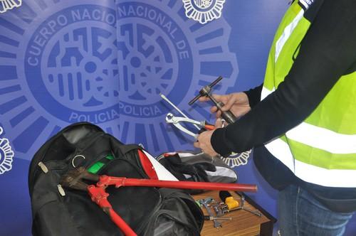 Detenidos dos hombres cuando robaban en el interior de un bar de Almería