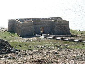 La música de los años 60 inundará el Castillo de Guardias Viejas este viernes con el concierto de Extrema Urgencia