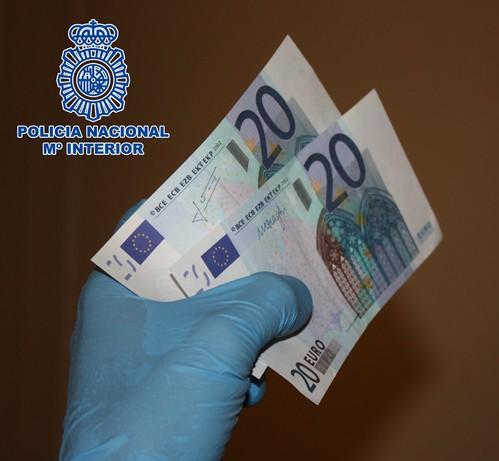 La Policía Nacional interviene 44.000 euros falsos y detiene a 10 personas en Almería y Murcia encargadas de su distribución