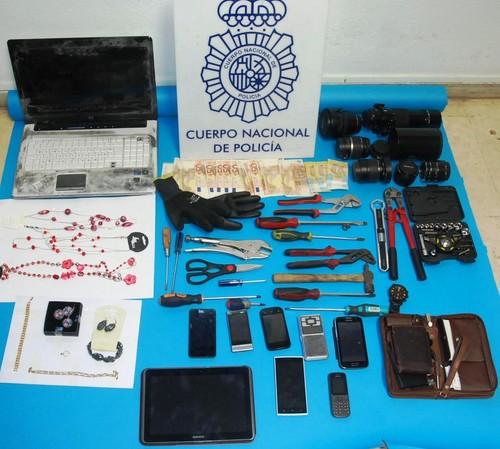 La Policía Nacional detiene en Almería a los tres miembros de un grupo itinerante de asaltantes de domicilios