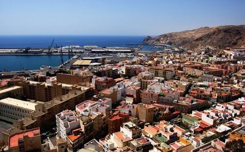 Sindicatos lamentan que el auge del turismo no pueda frenar el aumento del paro en la provincia