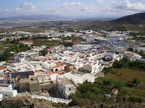 Un hombre recibe cuatro puñaladas en Níjar