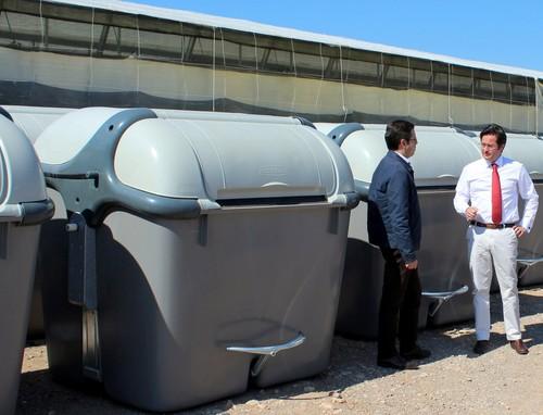 El Ayuntamiento de El Ejido instala en 2015 cerca de 250 nuevos contenedores en todo el municipio