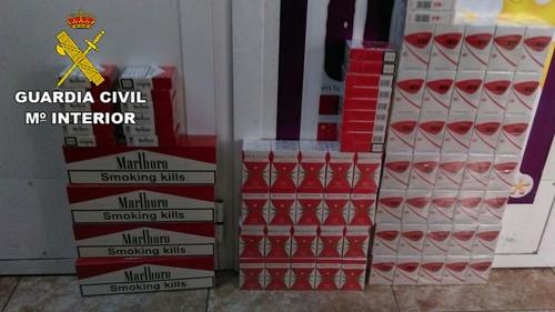 La Guardia Civil interviene 250 cajetillas de tabaco en dos actuaciones en El Ejido