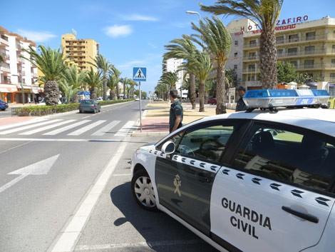 La Guardia Civil de Roquetas detiene a los autores de un delito continuado de estafa