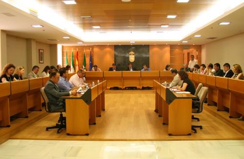 El Pleno solicitará a la Junta que incluya entre las principales demandas judiciales de la provincia la creación de un sexto juzgado para El Ejido