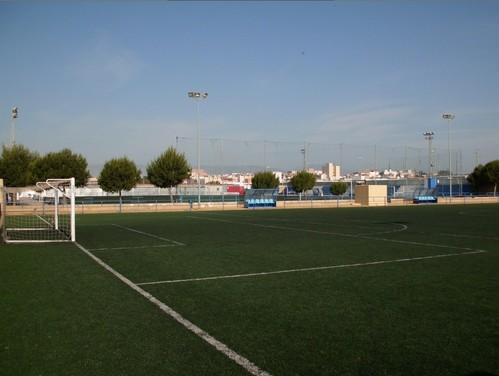 Fallece en Almería un jugador de fútbol de 33 años durante el descanso de un partido