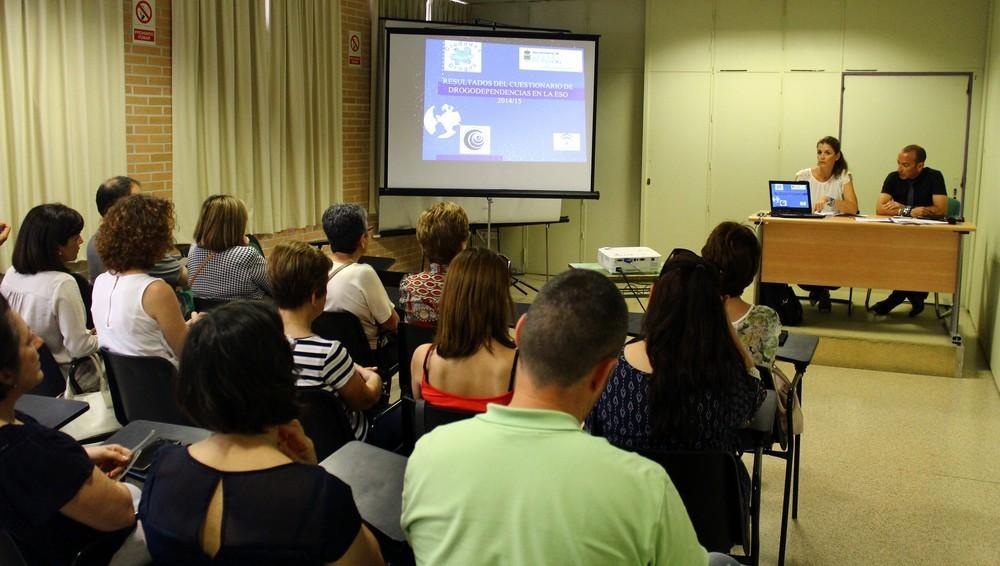 Más de 600 alumnos de El Ejido participan en un cuestionario que concluye un descenso en el consumo de alcohol y un mayor grado de conocimiento sobre sus efectos negativos