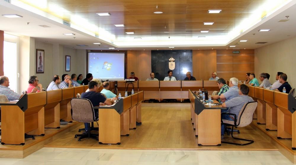 El Gobierno local da un paso más en la ordenación del entorno agrario diseñando una ordenanza que modernizará y mejorará la imagen del campo