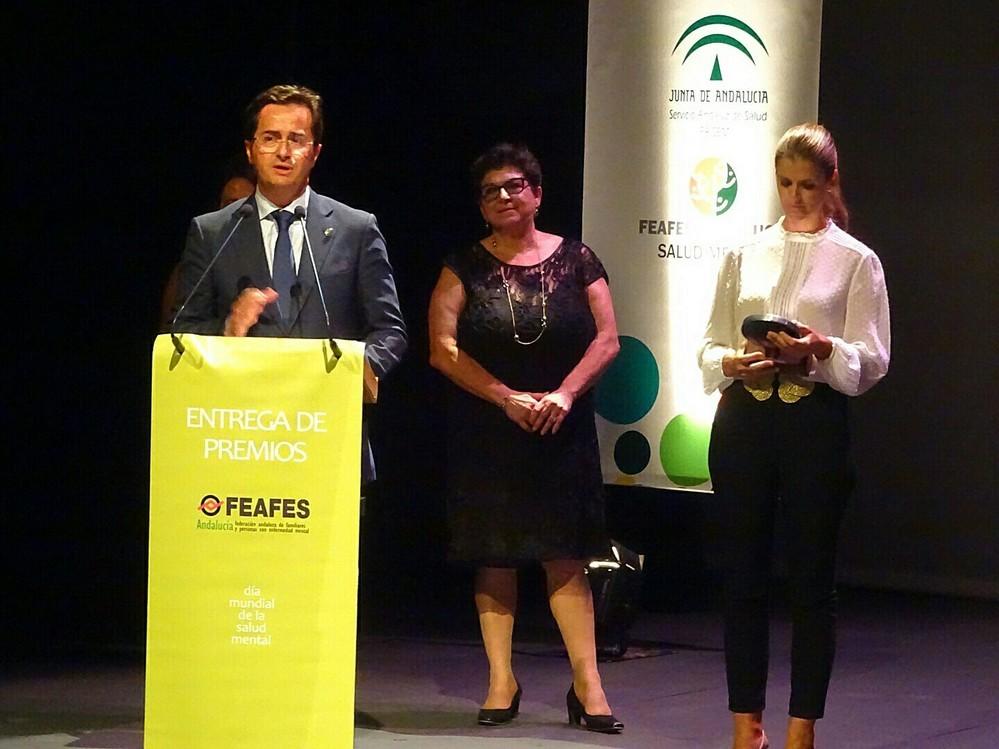 El alcalde recoge en Sevilla el premio que distingue el trabajo que Ayuntamiento y 'El Timón' realizan a favor de la integración social de las personas con enfermedad mental