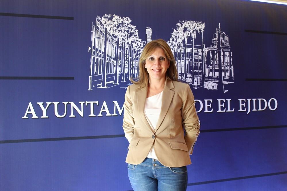 Ibáñez: “Las parcelas para dotar a Ejido Sur de un colegio están remitidas a la Junta de Andalucía desde primavera”