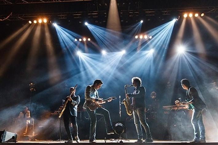 El Ejido acoge este sábado un especial tributo a la popular banda inglesa Dire Straits