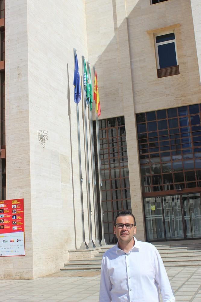 UPyD El Ejido insta al Ayuntamiento a que reutilice el agua depurada para regar los parques y jardines municipales