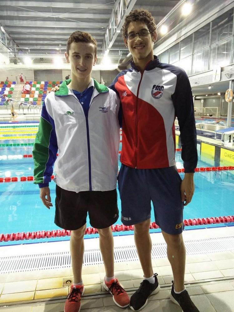 Manuel Martos, primero en relevos 4x100 estilos y segundo en 100 y 200 espalda en el Campeonato de España infantil-junior por comunidades