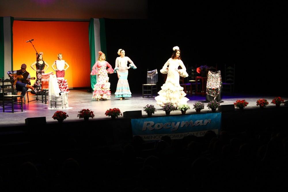 El Ejido acoge el desfile de moda ‘Por el Flamenco’ a beneficio de la Asociación de Mujeres Rosa Chacel