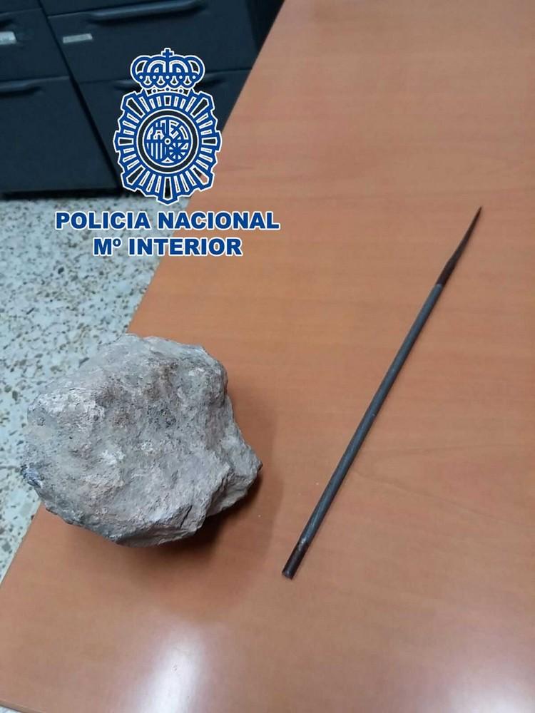 Detenido en El Ejido por clavar un punzón en el pecho a un Policía Nacional