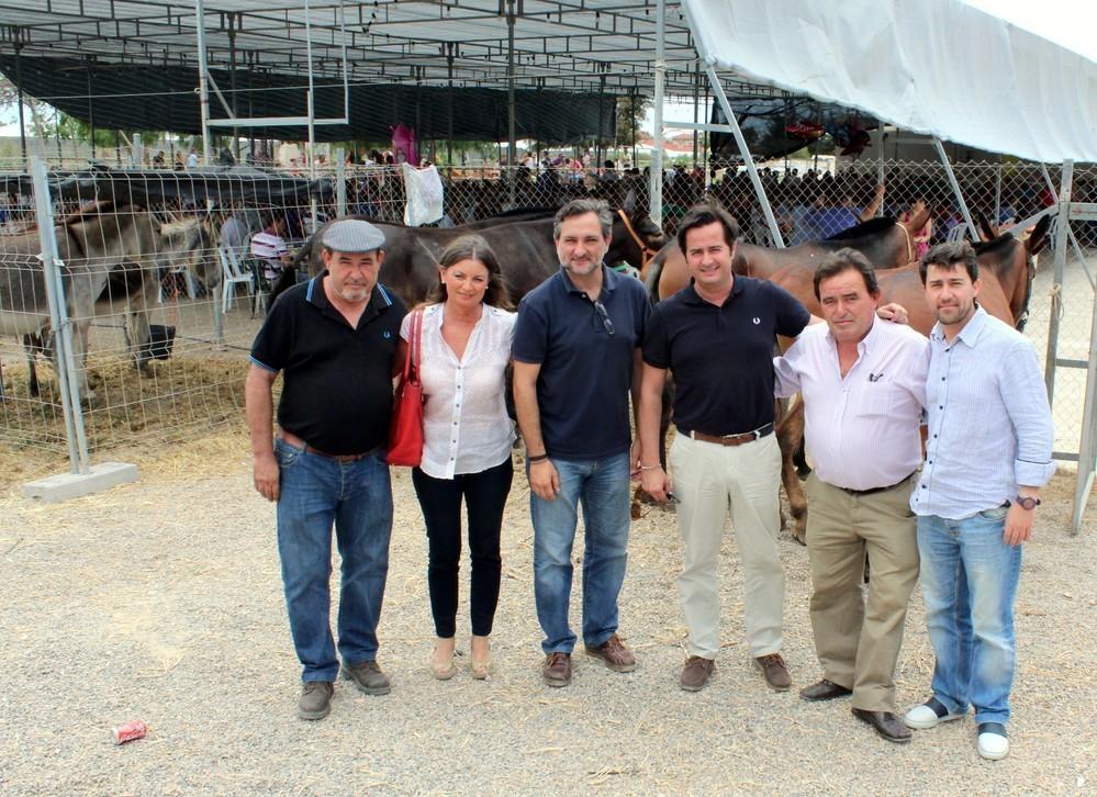 El núcleo de Tarambana acoge la V Feria del Ganado con venta y exposición de especies autóctonas y una muestra de artesanía