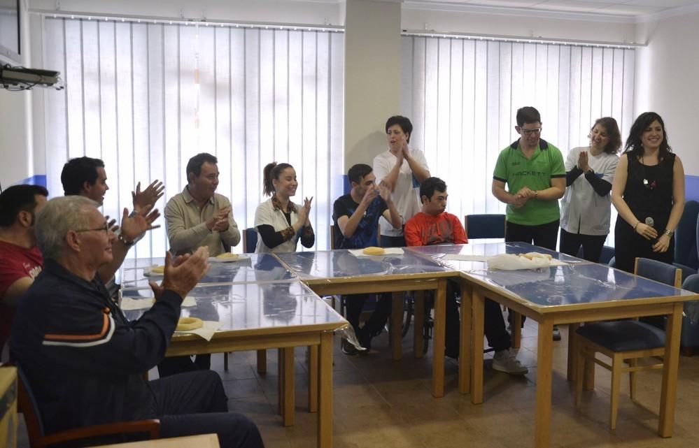 La Asociación VIVIR celebra San Marcos con talleres gastronómicos y musicales