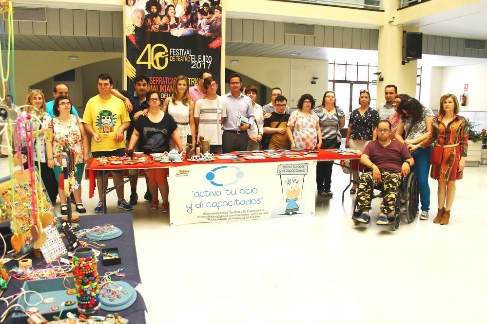  ‘Activa Tu Ocio y Di Capacitados’ muestran los trabajos elaborados en sus talleres de cerámica, jardinería y manualidades