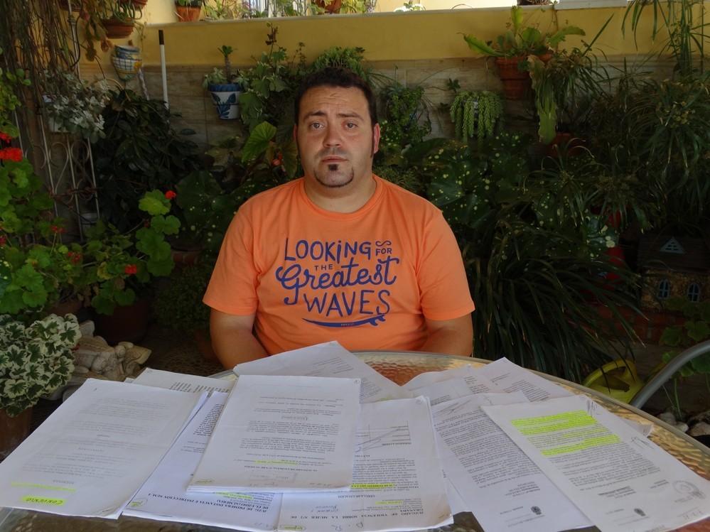 Un padre de El Ejido lamenta estar “indefenso” ante las “falsas denuncias” de su expareja