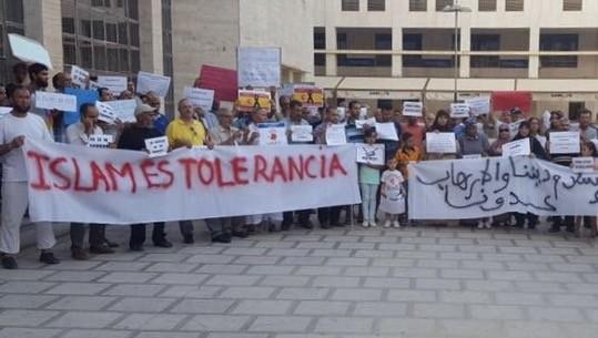 La Plaza Mayor acoge una concentración en contra del terrorismo