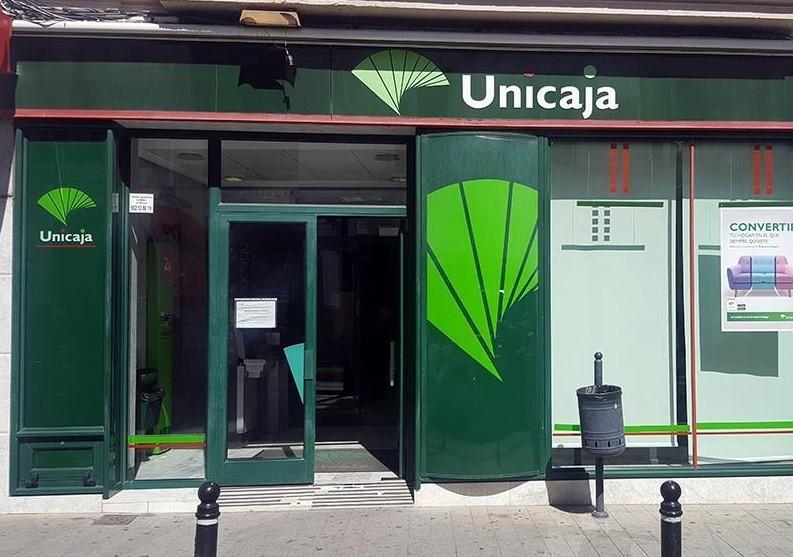 La Junta sanciona a Unicaja Banco con más de 3,1 millones de euros por la inclusión de cláusulas abusivas en hipotecas