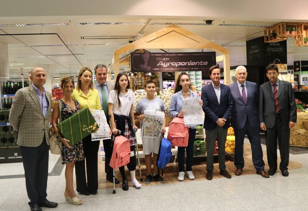 Alumnos de Educación Secundaria de El Ejido llevan los hábitos de vida saludable a las viñetas de un centenar de cómics
