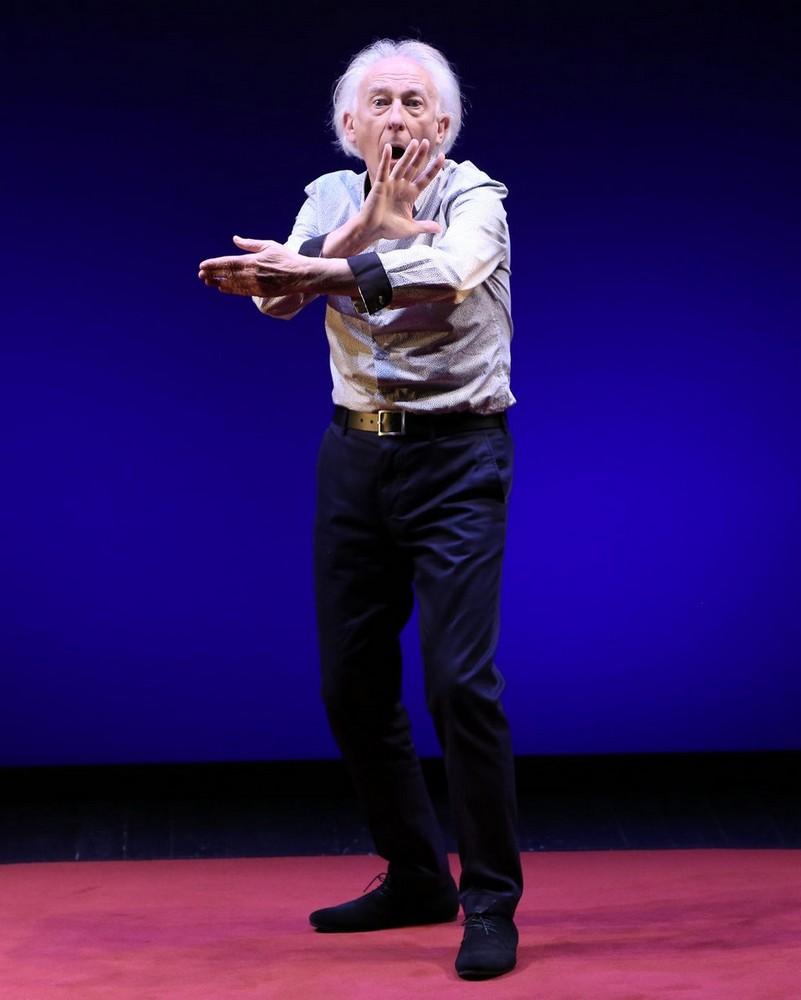 El escenario del Teatro Auditorio de Roquetas de Mar acogerá esta noche a las 21:30 horas la obra ‘El sermón del bufón’ de Albert Boadella