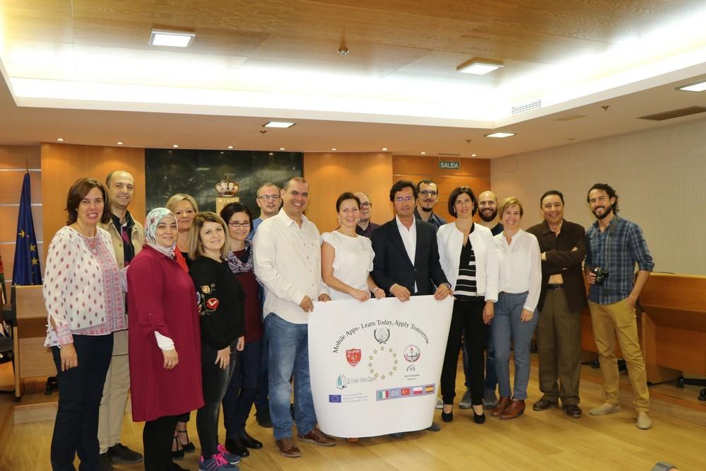 Una delegación de profesores de Polonia, Grecia, Italia y ...