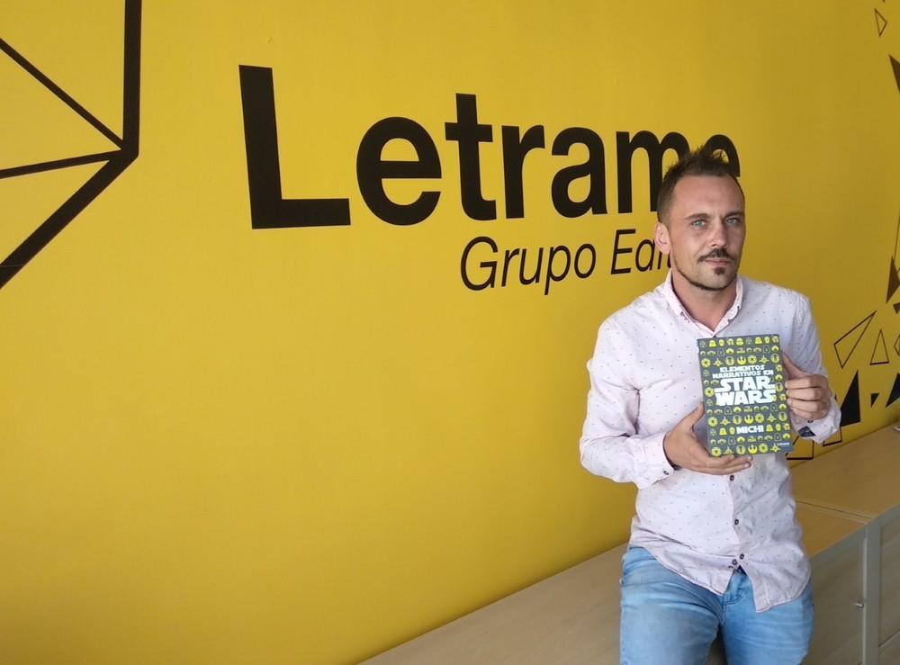El actor de la saga Star Wars, Mark Hamill, comparte con sus seguidores de Instagram uno de los libros editados por Letrame Editorial