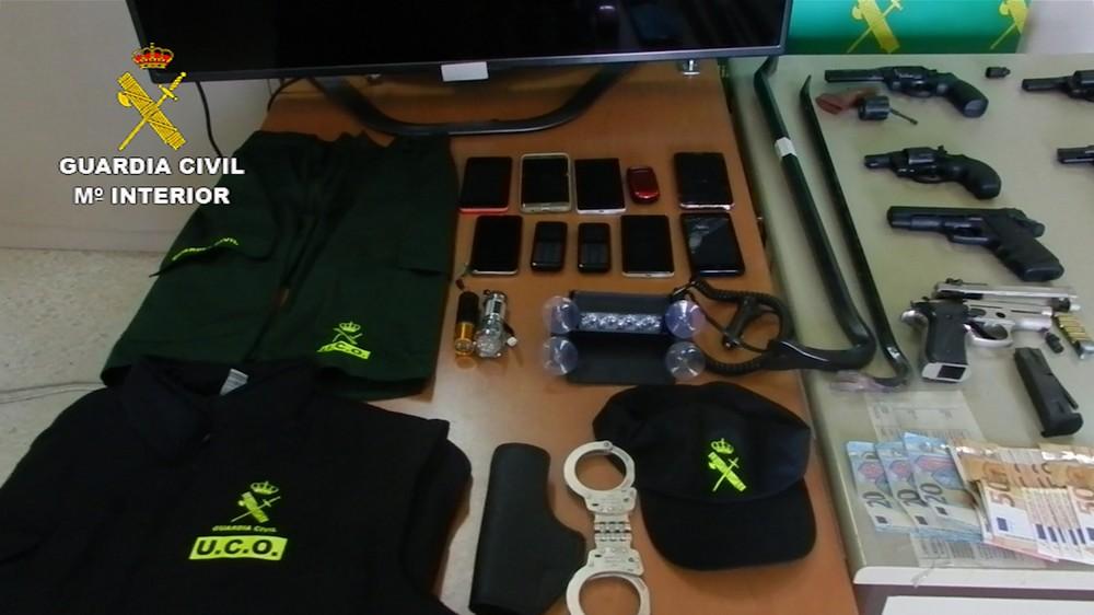 Se hacía pasar por Capitán de la Policía Judicial de la Guardia Civil y robaba droga a otras bandas